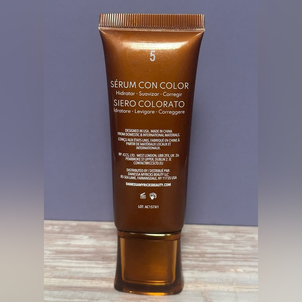 Danessa Myricks Yummy Serum Skin Tint - Shade 5 - Picture 9 of 9